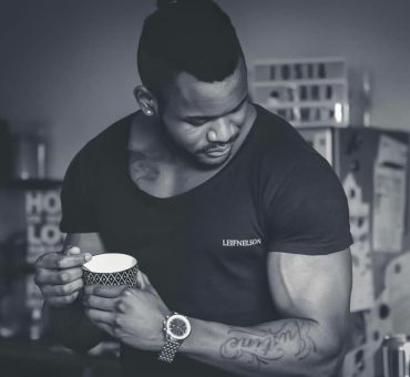 Callboy Steve jetzt in Augsburg buchen